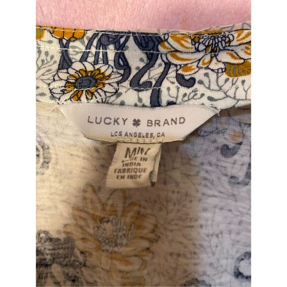 lucky brand women’s floral, print, flutter sleeve, blouse, size medium - Picture 3 of 3